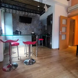 https://apt-apartamento-paris.top-hotels-tarragona.com
